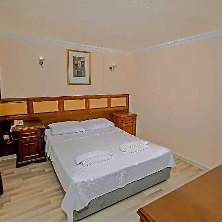 Skylife Hotel 3*