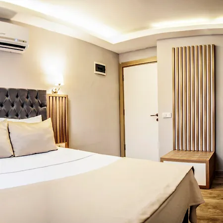 Skylife Hotell 4*