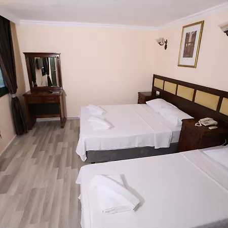 Skylife Hotell 4*