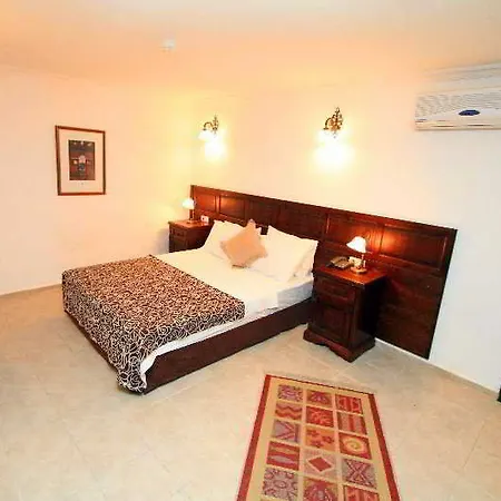 Hotell Skylife 3*