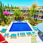 Skylife Hotel 4*